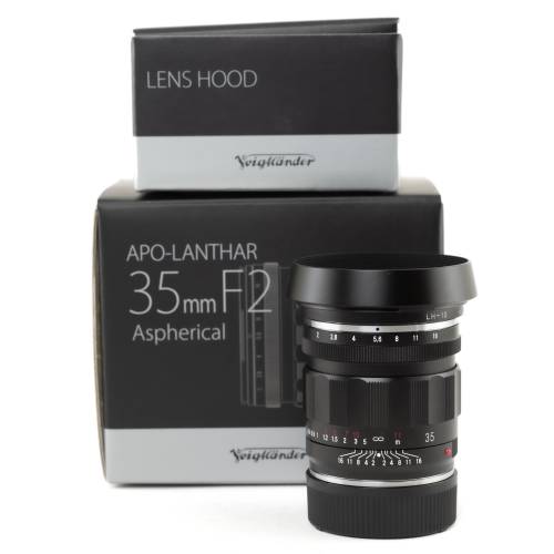 Voigtlander APO-Lanthar 35mm F2 VM and LH-13 Lens Hood - *A+*